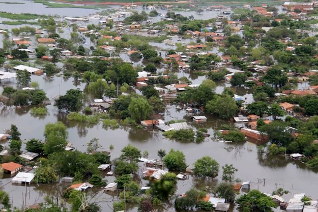 Poplave sve češće (Foto: EPA/ANDRES CRISTALDO)